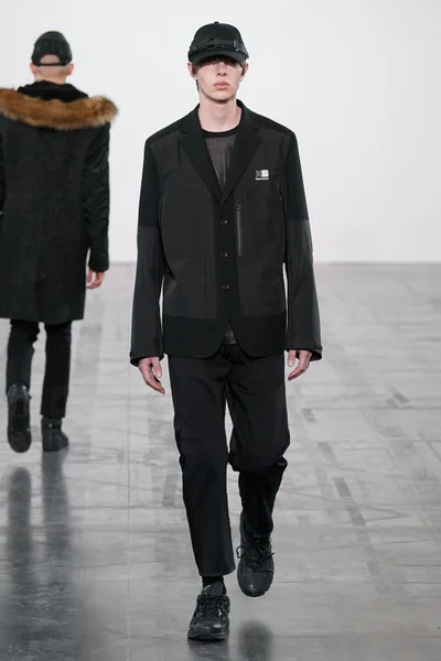 Look 34